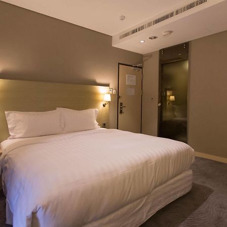 麗馨商旅七賢館 Hotel Kaohsiung Luaran gambar
