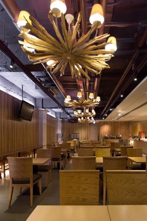 麗馨商旅七賢館 Hotel Kaohsiung Luaran gambar