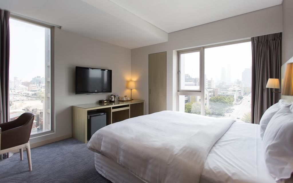 麗馨商旅七賢館 Hotel Kaohsiung Luaran gambar