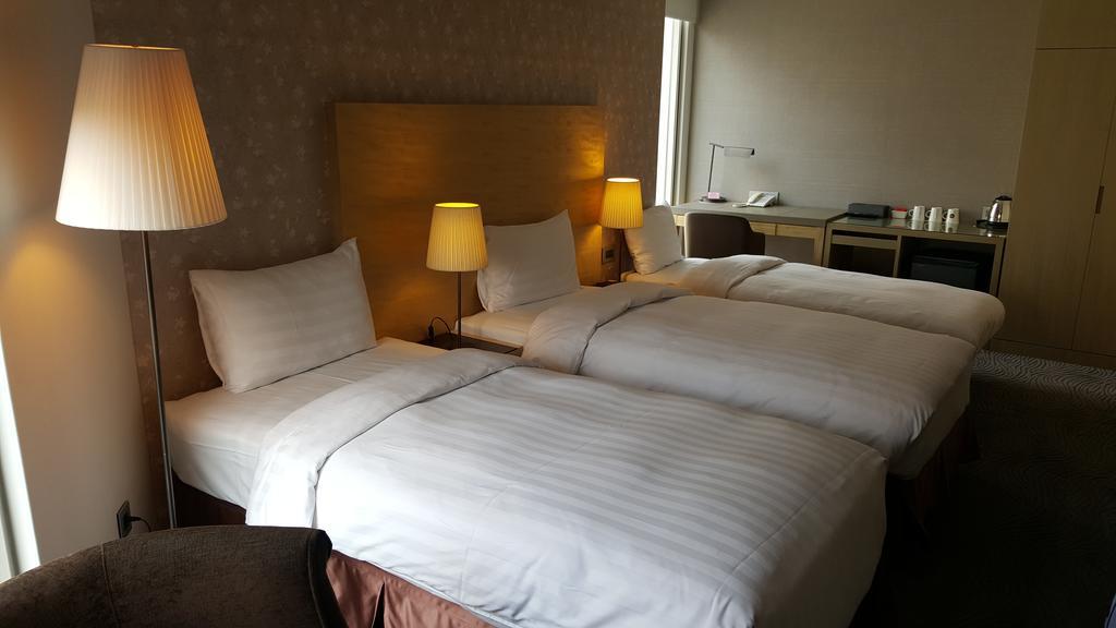 麗馨商旅七賢館 Hotel Kaohsiung Luaran gambar