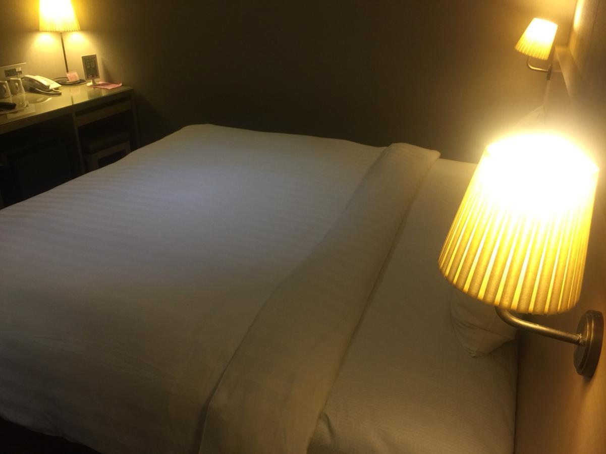 麗馨商旅七賢館 Hotel Kaohsiung Luaran gambar