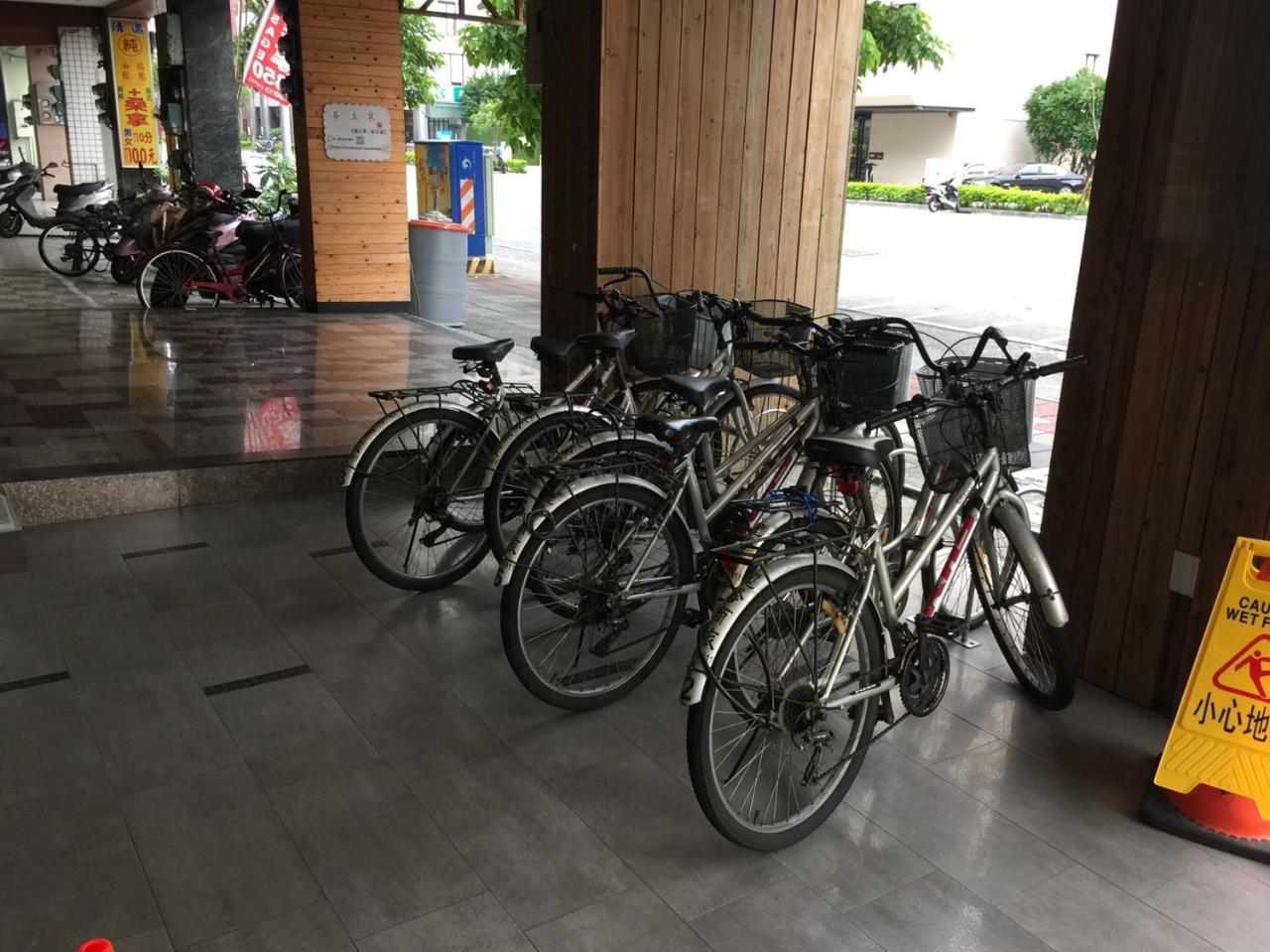 麗馨商旅七賢館 Hotel Kaohsiung Luaran gambar