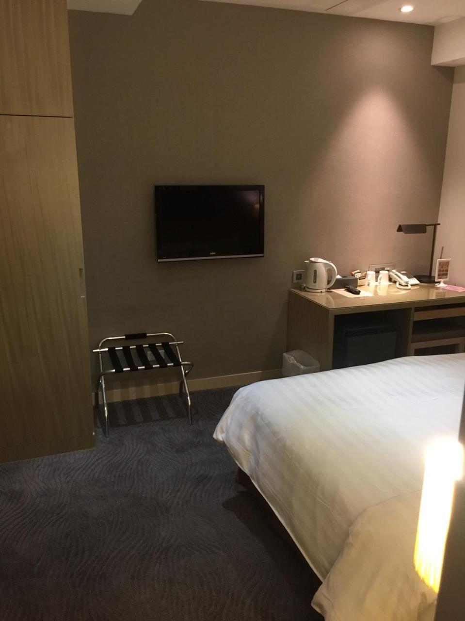 麗馨商旅七賢館 Hotel Kaohsiung Luaran gambar