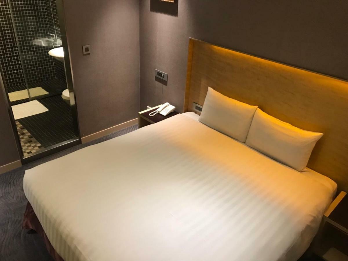 麗馨商旅七賢館 Hotel Kaohsiung Luaran gambar