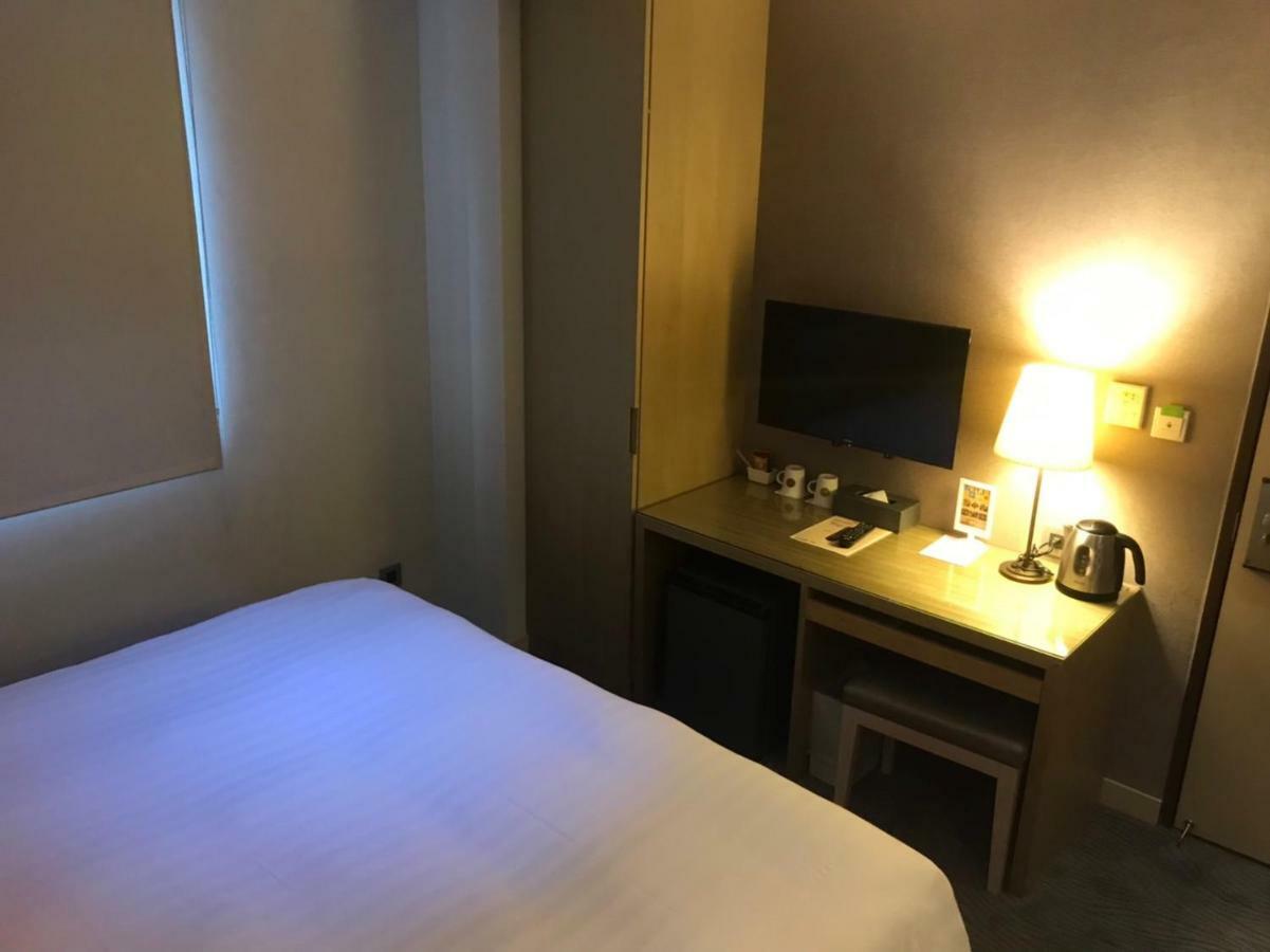 麗馨商旅七賢館 Hotel Kaohsiung Luaran gambar